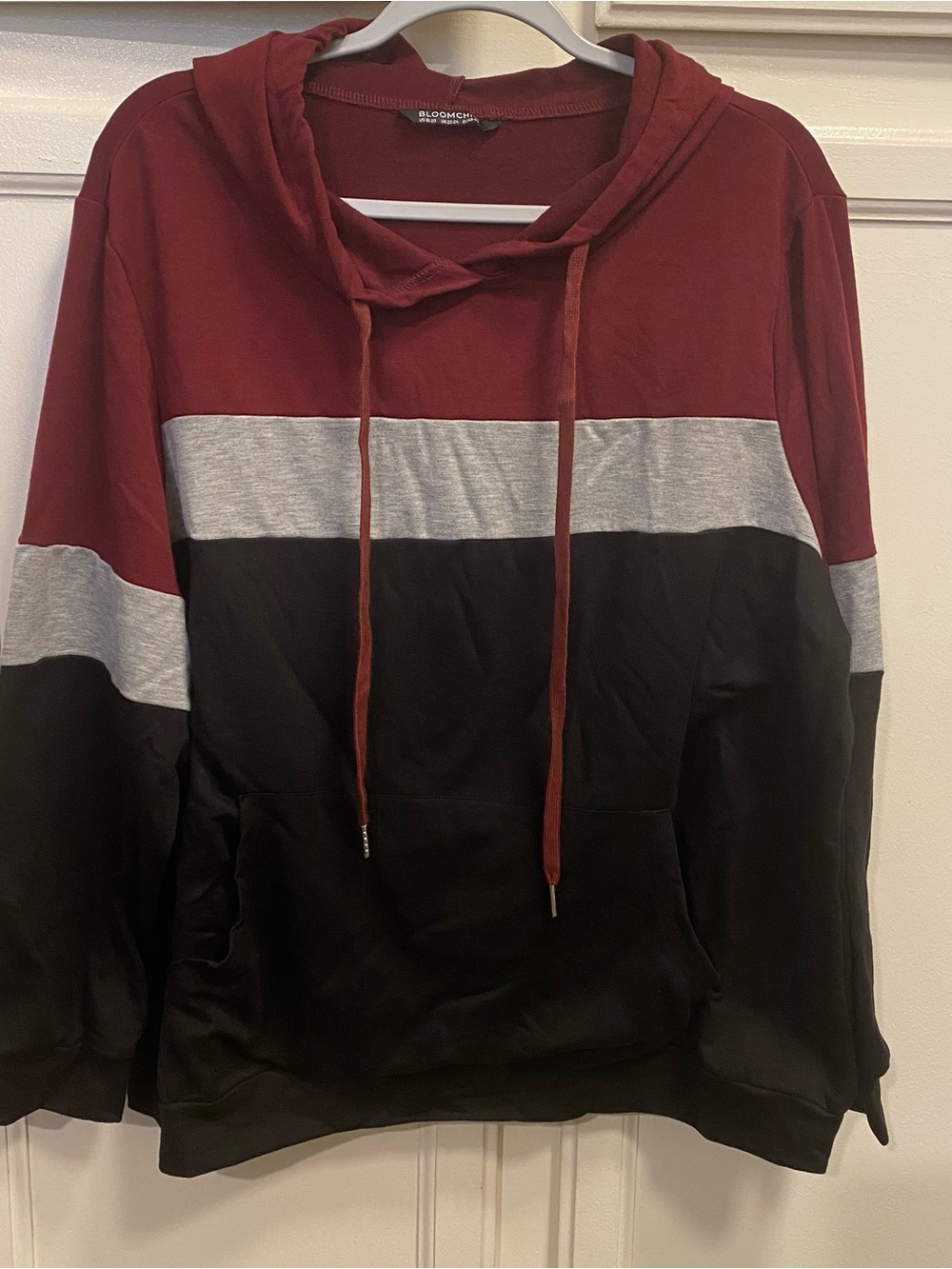 BloomChic Women’s Maroon, Gray & Black Colorblock Crewneck Hoodie Sweater
